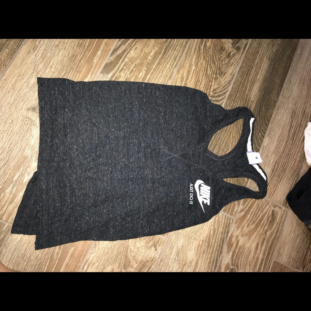 Nike workout tank